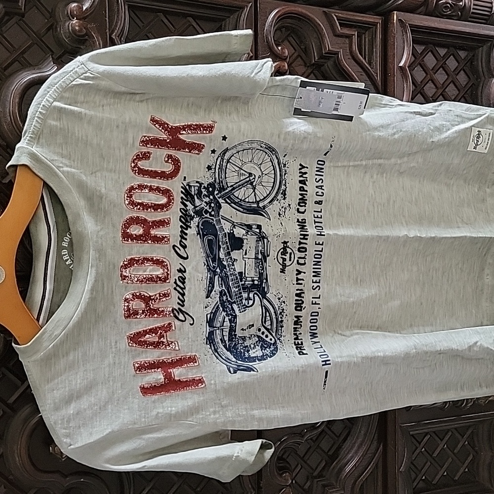 NWT Hard Rock Guitar Company Grunge tshirt vintage